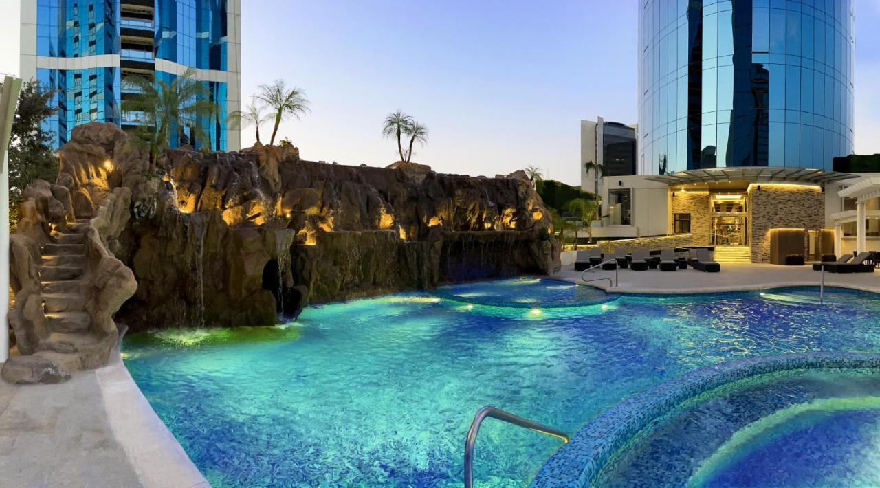 Hotel Safi Royal Luxury Metropolitan San Pedro Garza Garcia Esterno foto The pool at the Atlantis Paradise Island