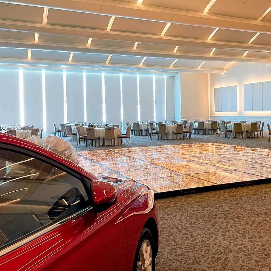 Hotel Safi Royal Luxury Metropolitan San Pedro Garza Garcia Servizi foto The interior of the new terminal